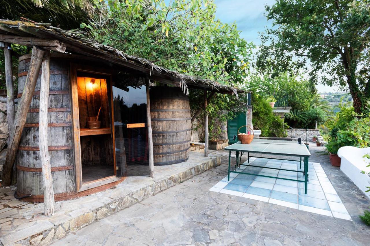 Stato Di Grazia Shared Swimming Pool And Garden With One Villa Massa Lubrense Exterior foto