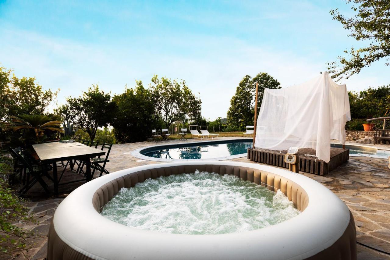 Stato Di Grazia Shared Swimming Pool And Garden With One Villa Massa Lubrense Exterior foto